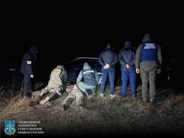 На Волині військовий з поплічником намагалися переправити трьох чоловіків до Білорусі