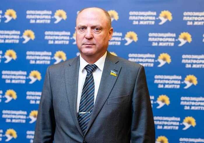 Нардеп Бурміч поскаржився на "низьку" зарплату, попри гарні компенсації та пенсію