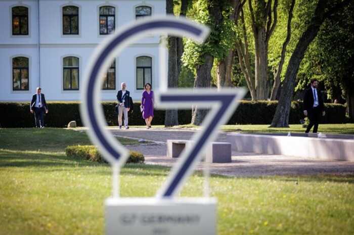 Міністри G7 заявили, що російські активи будуть заморожені до кінця війни та відшкодування збитків