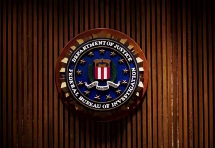 ЗМІ: У ФБР виявили секретні документи щодо зв’язків Трампа і Росії у "мішках для спалювання"