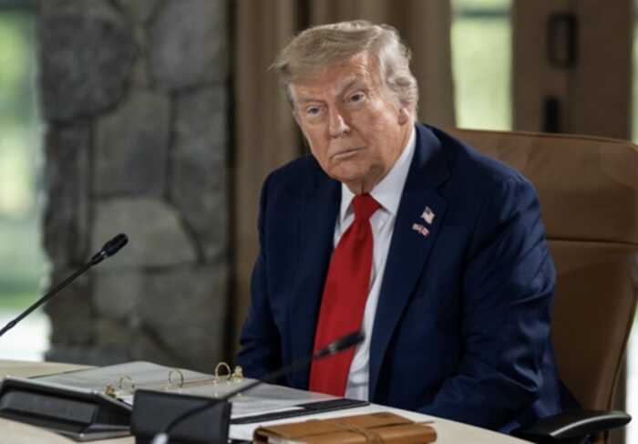 Після ядерних погроз Медведєва Трамп наказав розмістити атомні підводні човни у «відповідних регіонах»