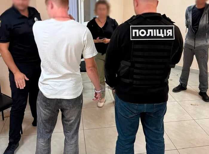 У Вінниці бізнесмени намагалися дати хабар 90 тисяч гривень за контракт із ДСНС
