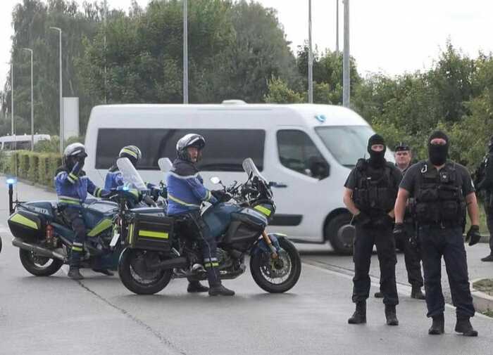 Франція активно будує в’язниці суворого режиму для ізоляції надзвичайно небезпечних злочинців