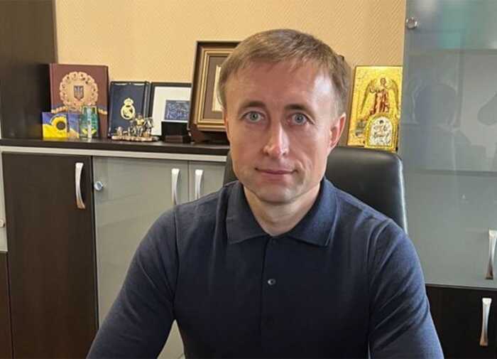 Скандал за маєтком за 70 мільйонів: Голову Енергомитниці Анатолія Комара відсторонили від посади