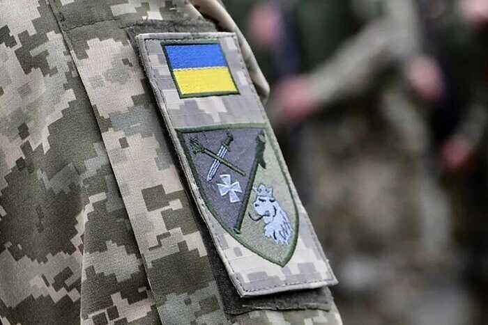 В Ужгороді поліцейського звільнили після допомоги ветерану, якого побили працівники ТЦК